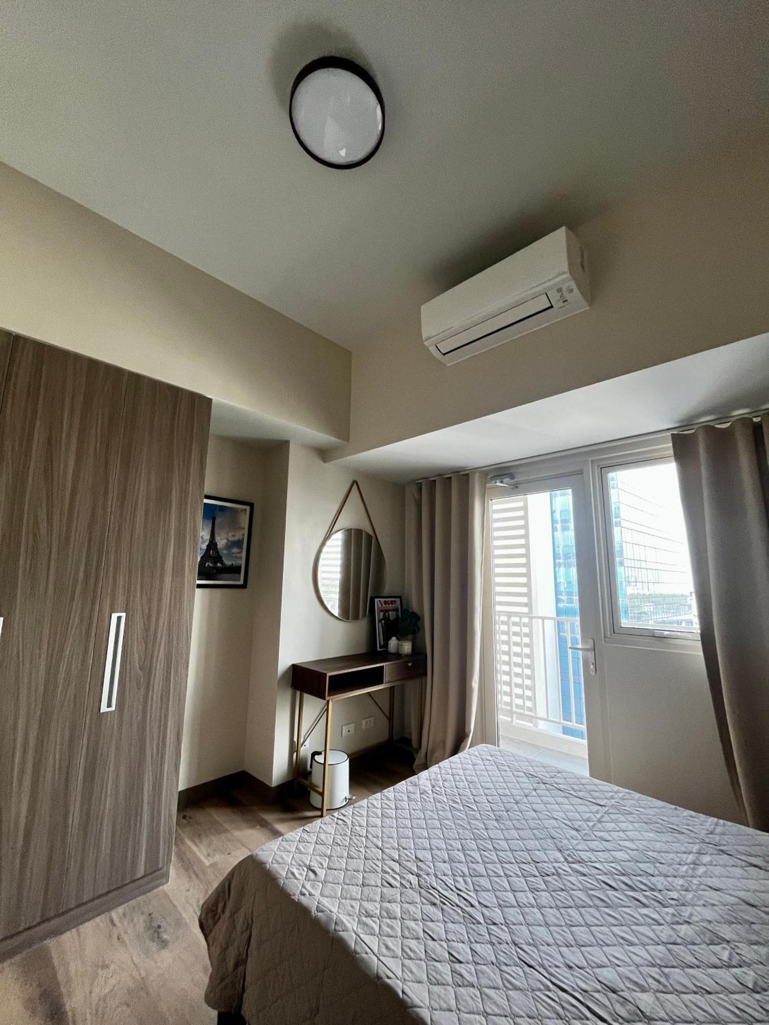 Park Mckinley West Bgc Apartment Taguig Bagian luar foto